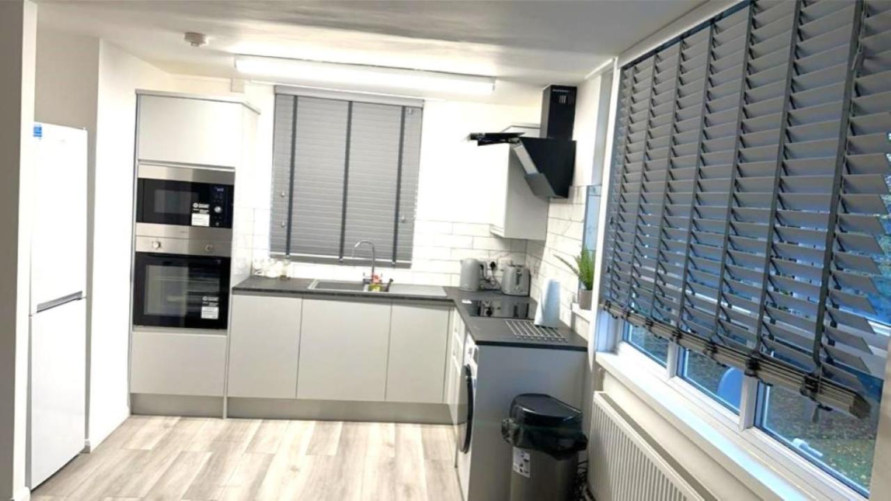Stylish Apartment At Carlton Grove London Kültér fotó