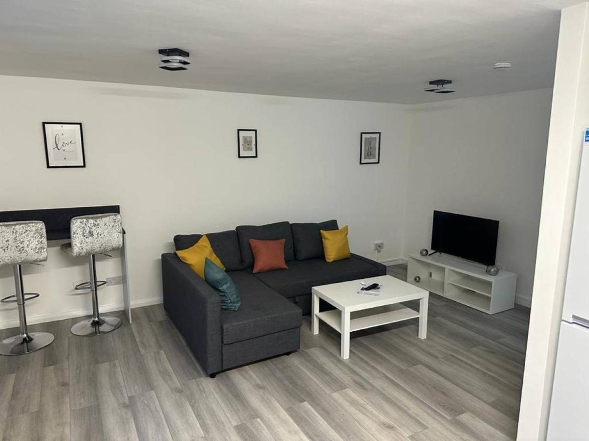 Stylish Apartment At Carlton Grove London Kültér fotó