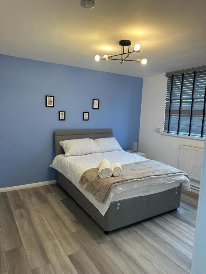 Stylish Apartment At Carlton Grove London Kültér fotó